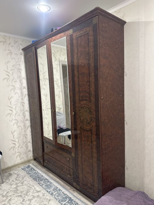 Продам шкаф для одеждя