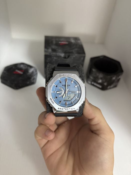 Casio G-Shock GBM-2100 Ediție Metal Bezel