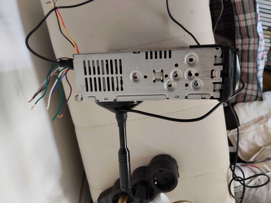 Pioneer model DEH 1530 R