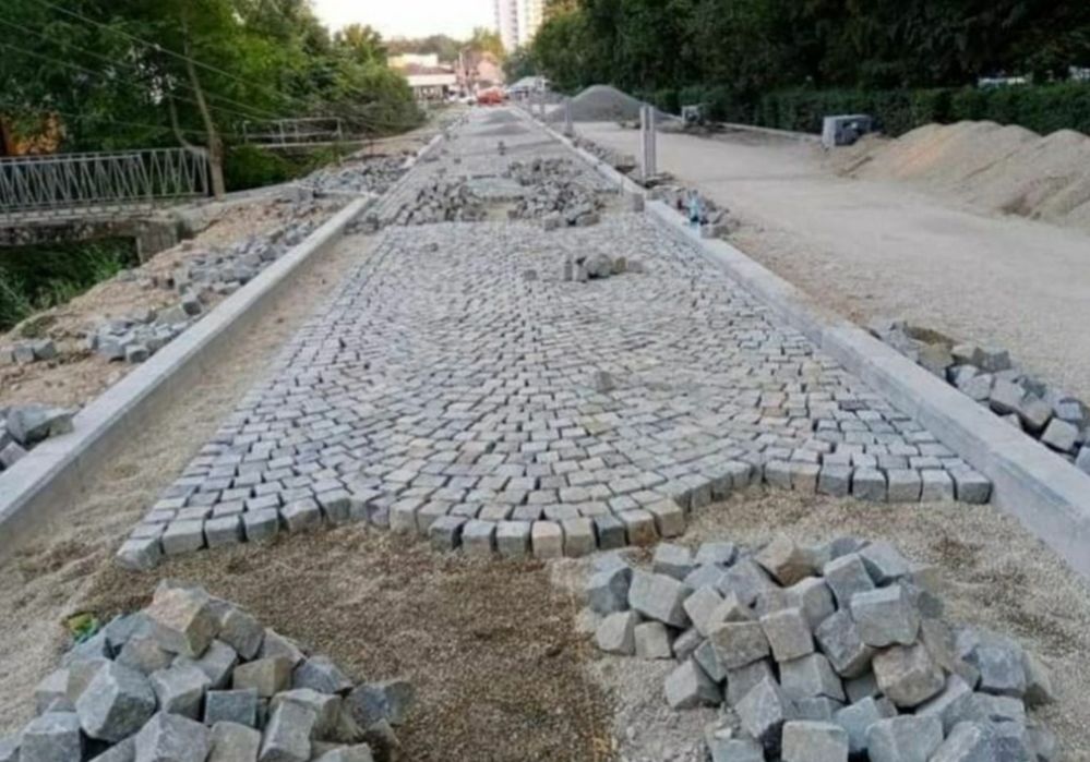 Piatra cubica naturală granit, dimensiune diferite nouă sau recuperări
