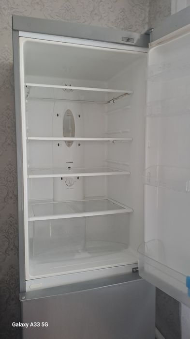 Холодильник продам