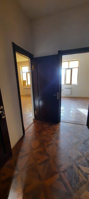 Срочна 3 хонали квартира сотилади Инфин, Турон банк ва паспорт стол ур