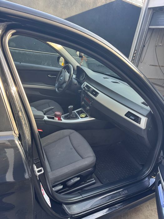 De vânzare consum 4 /100