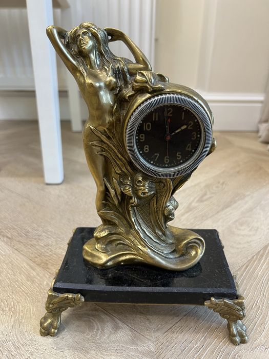 Часы, антиквар, подставка с мрамора