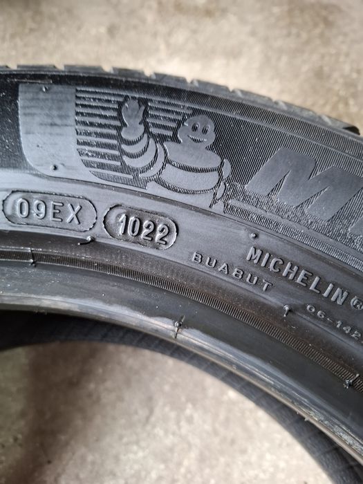 4 Летни гуми Мишелин 215/55/17 ДОТ22 7мм