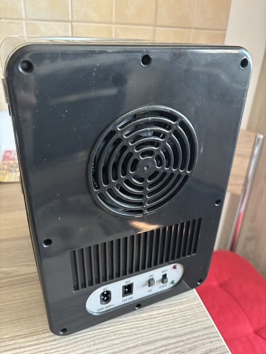 Mini frigider auto si la priza