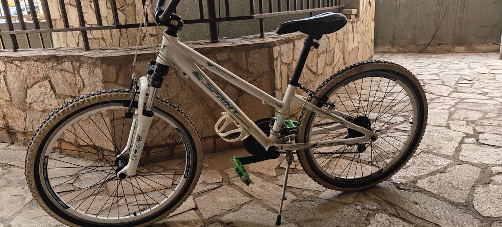 Велосипед SPRINT 24, за момиче