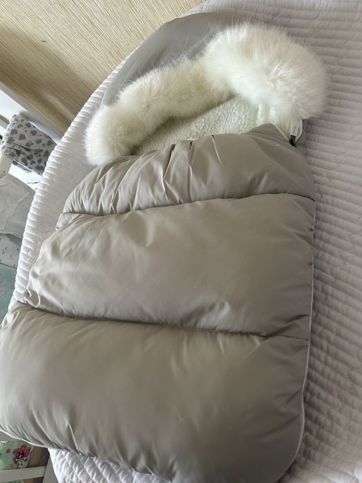 Продается зимний конверт на выписку б/у