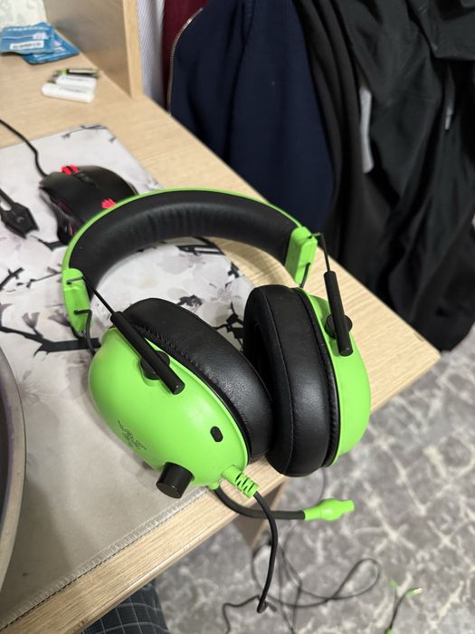 Продам наушники ryzer