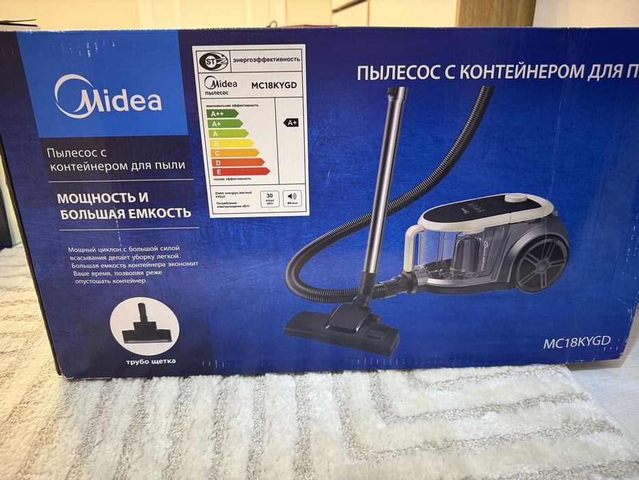 Новый пылесос Midea с контейнером для пыли