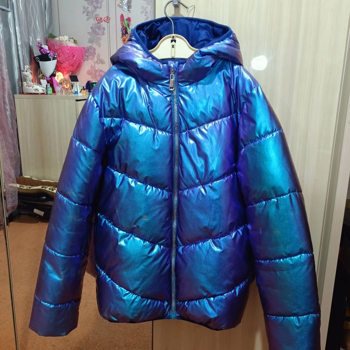 Продам куртку для девочки-подростка