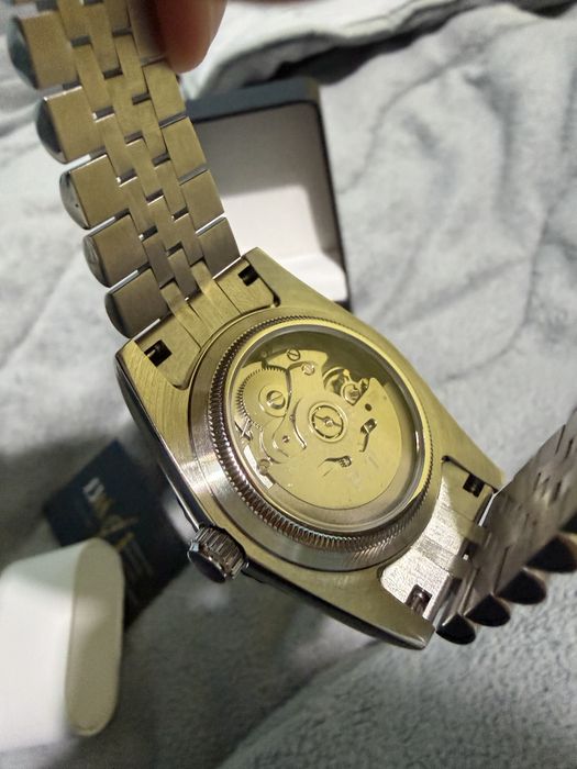 Часовник Seiko Custom