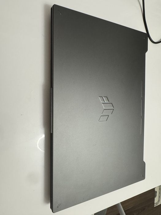 Геймърски лаптоп Asus tuf f17 rtx4070/intel i7