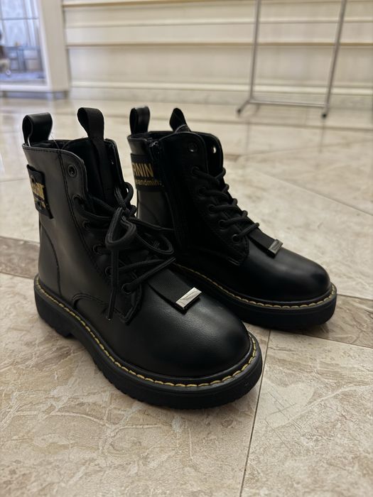 Ботинки на девочку