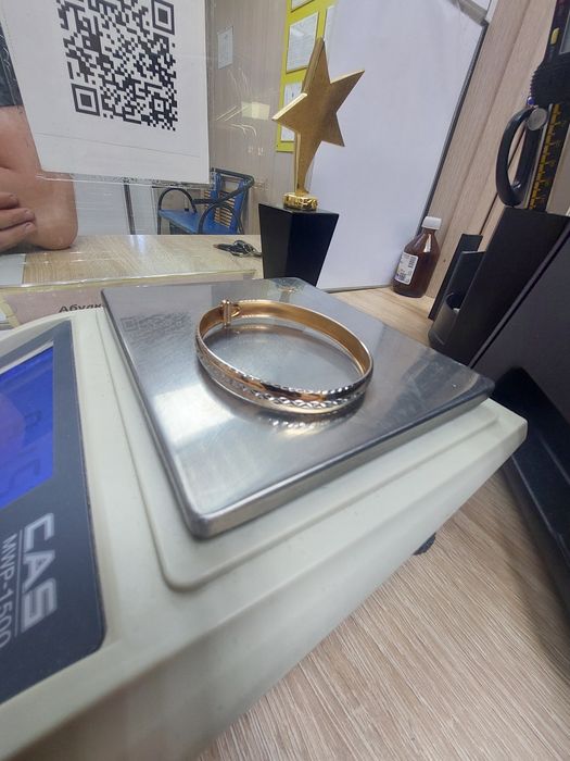 Продам браслет золотой