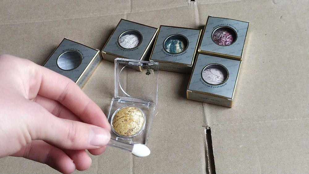 Тени для век Myriam Cosmetics