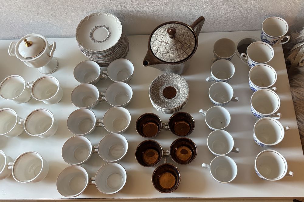 Set de masă din portelan luxos - ideal pentru ocazii speciale