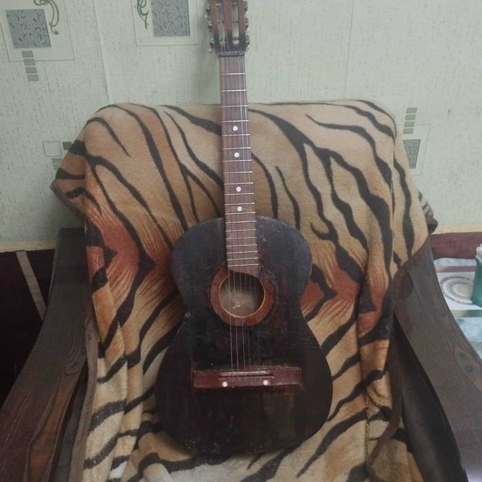 Гитара г. Чирчик