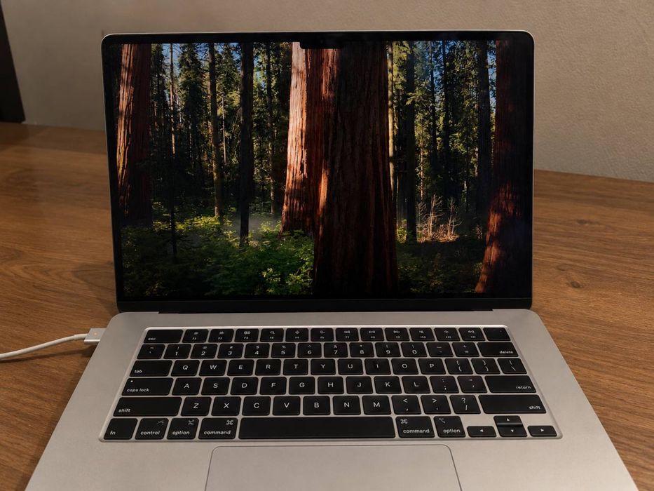 MacBook Air 15” M4 (2025]