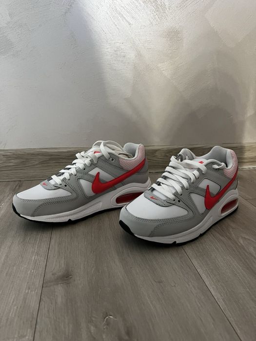 Продавам маратонки Найк  38,5