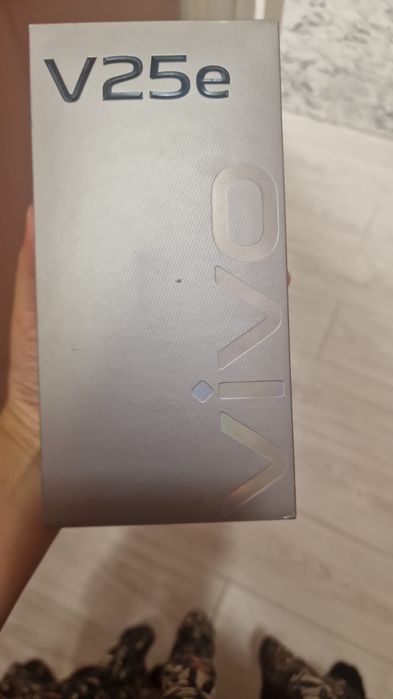 Продам виво в25е vivo v25e