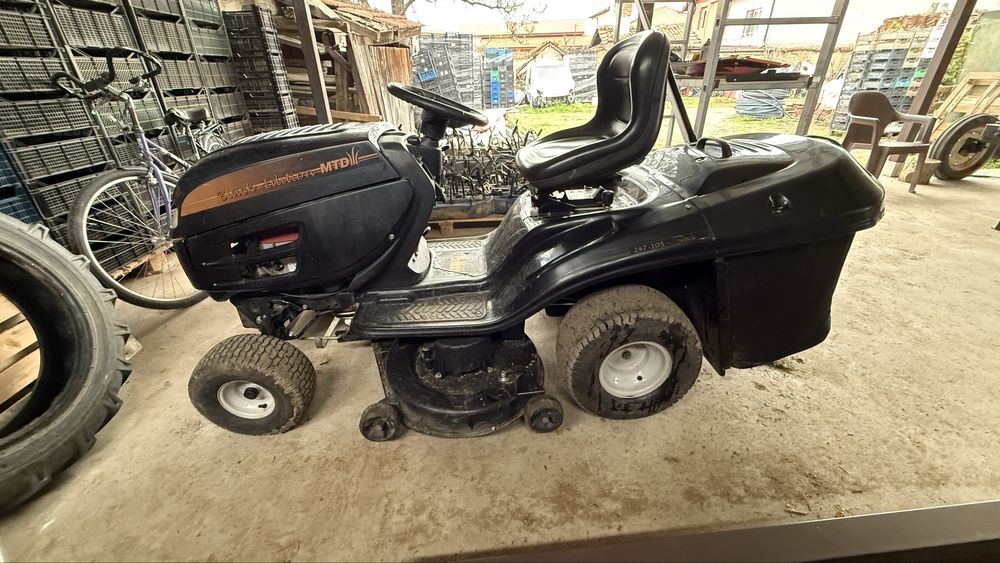 Тракторна косачка-MTD Black edition