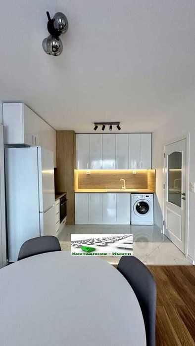 Дава се под наем Двустаен апартамент в Пловдив, Тракия - 72 кв.м за 433.5 € - Снимка #2