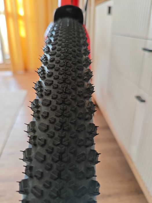 Велосипед Giant Revolt 1