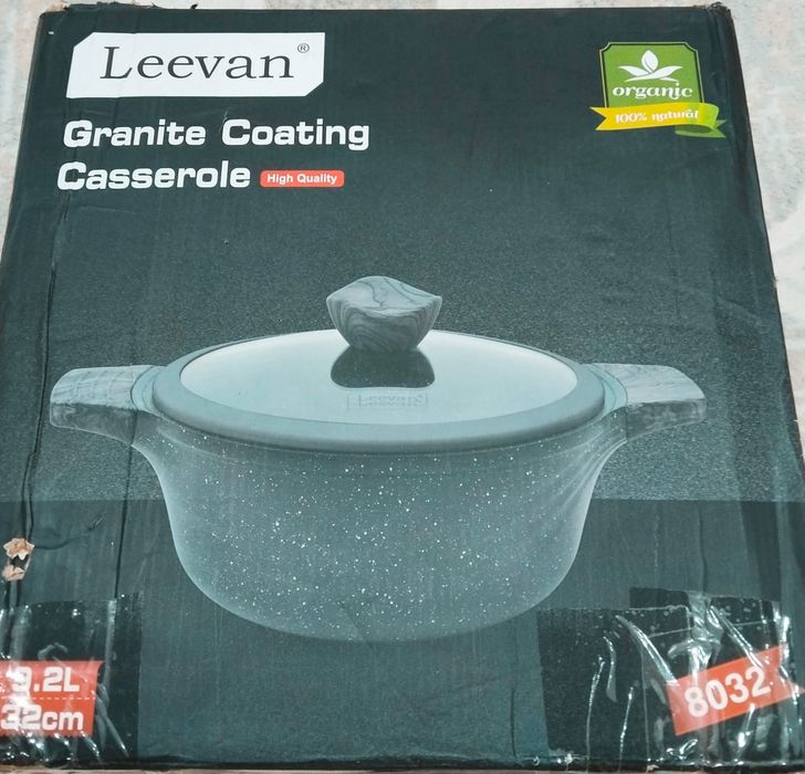 Казан Leevan 9032