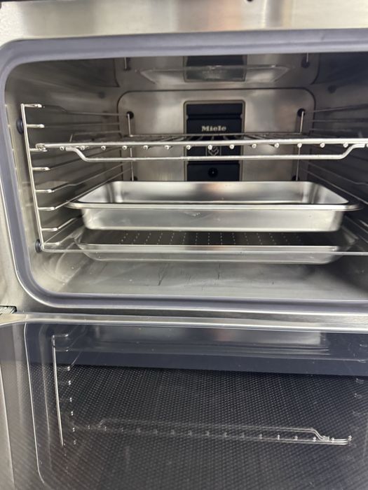 Miele микровълнова фурна с пара за вграждане / Germany гаранция