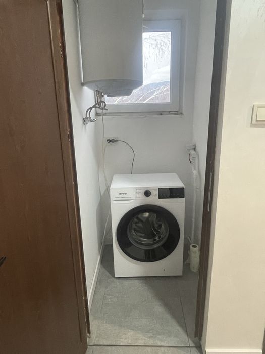 Дава се под наем Тристаен апартамент в Перник, Ладовица - 72 кв.м за 382.5 € - Снимка #1