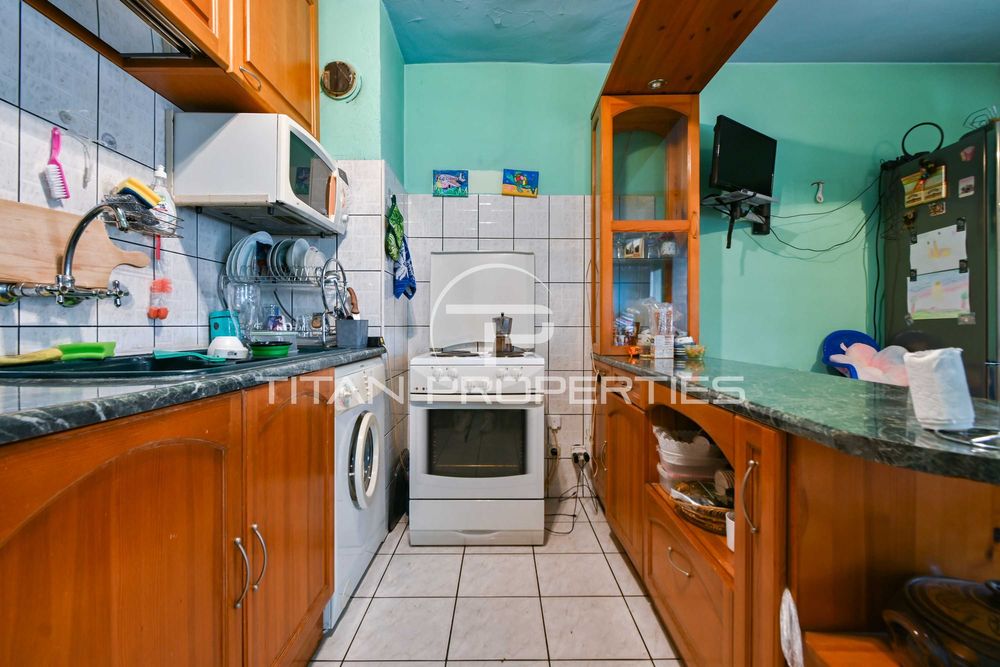 Продава се Тристаен апартамент в София, Гео Милев - 102 кв.м за 3432 €/кв.м - Снимка #1