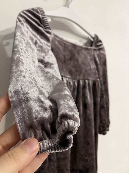 Продам детское платье на девочку новое