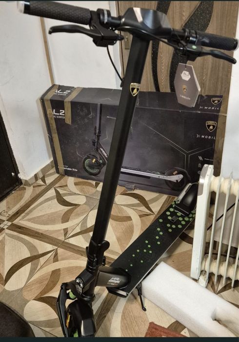 Vand trotineta electrica Lamborghini noua