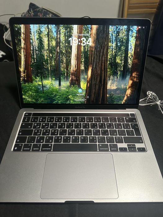 MacBook Pro M2 8GB RAM 500GB SSD 13.3 ca nou tastatura araba