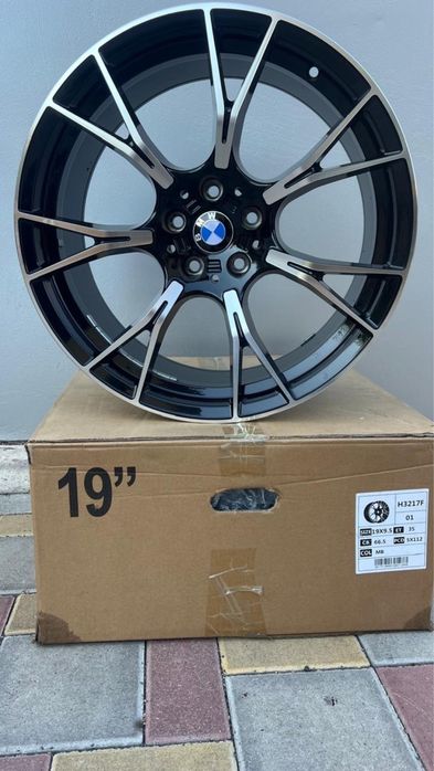 Диски на БМВ R19 x 9,5 ET35