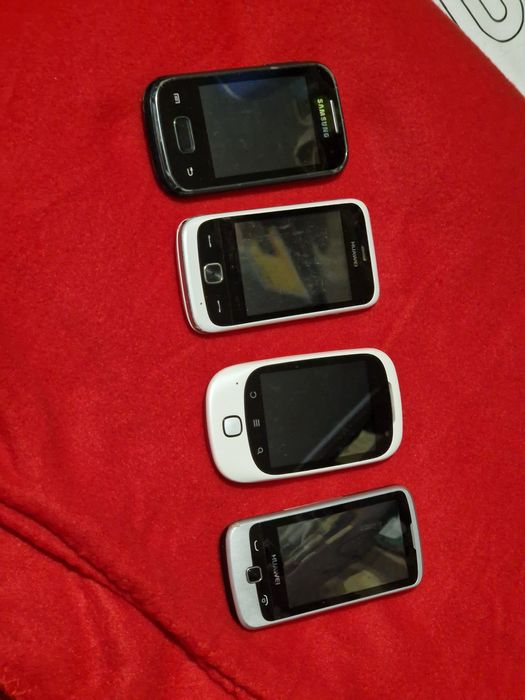 Telefoane cu touchscreen vechi special pentru colecție