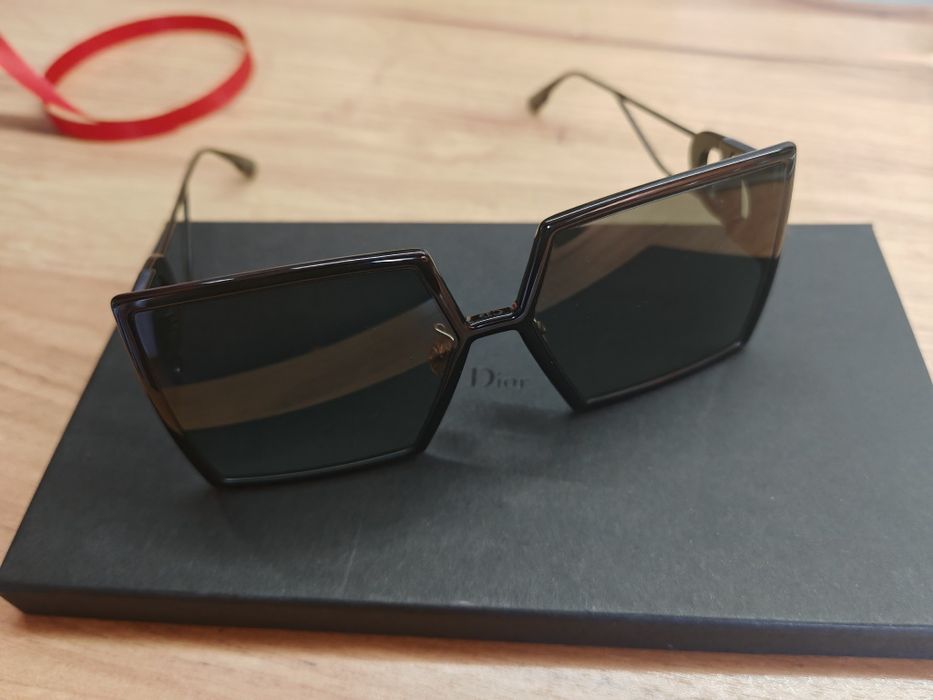 Dior Black 8071I 30 Montaigne Square