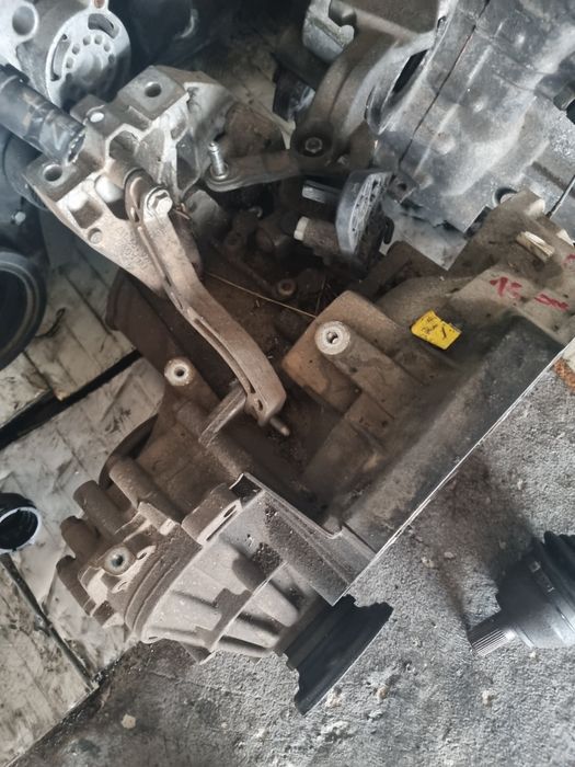 Cutie viteze 1.6 cayc 1.6 cayc start stop vw golf6 passat b6 octavia2