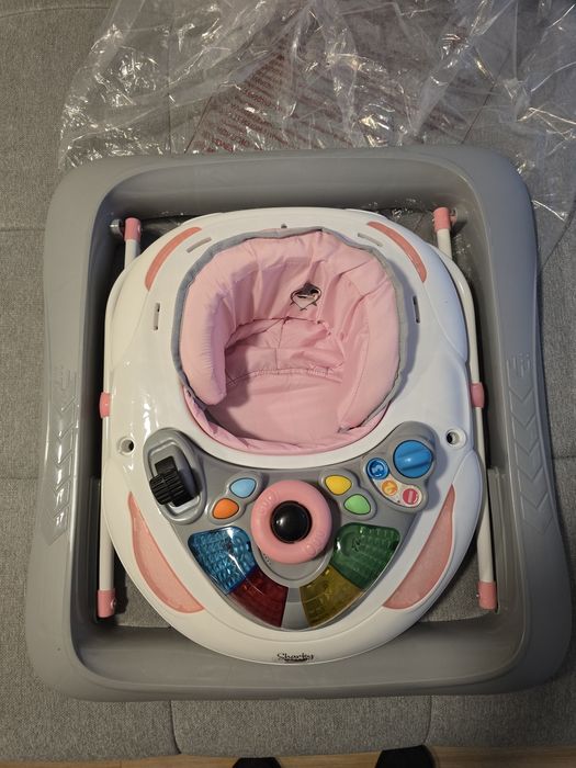 Розова проходилка MONI