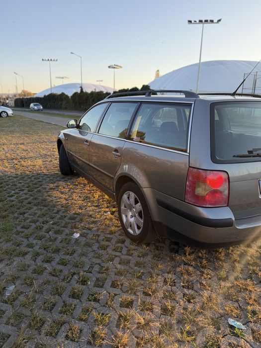 VOLKSWAGEN Passat 2003 — imagine 3