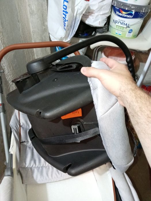 Продавам бебешка количка