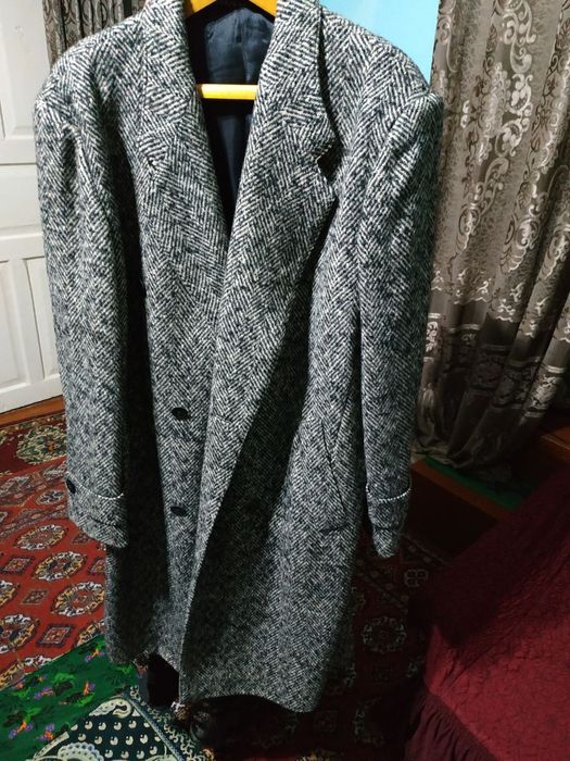 Руминия фабричный эркаклар пальтоси сотилади