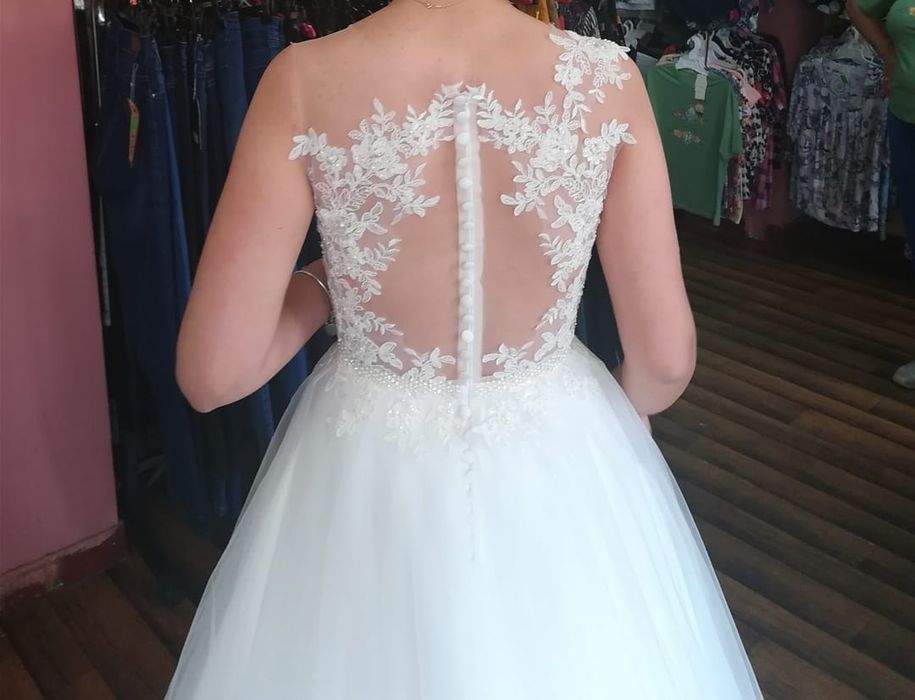 Vând rochie mireasă