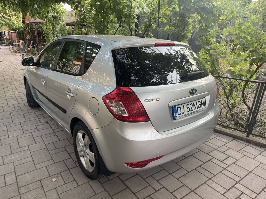 KIA Ceed 2011 — imagine 2