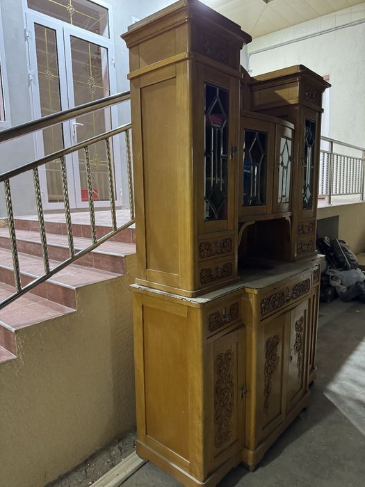 Антиквар мебель сотилади