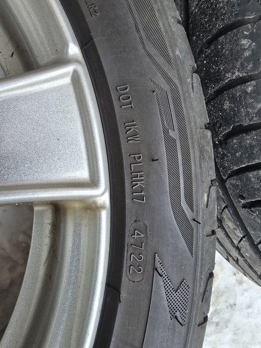 Продавам лети джанти с гуми 215/45/17 BORBET