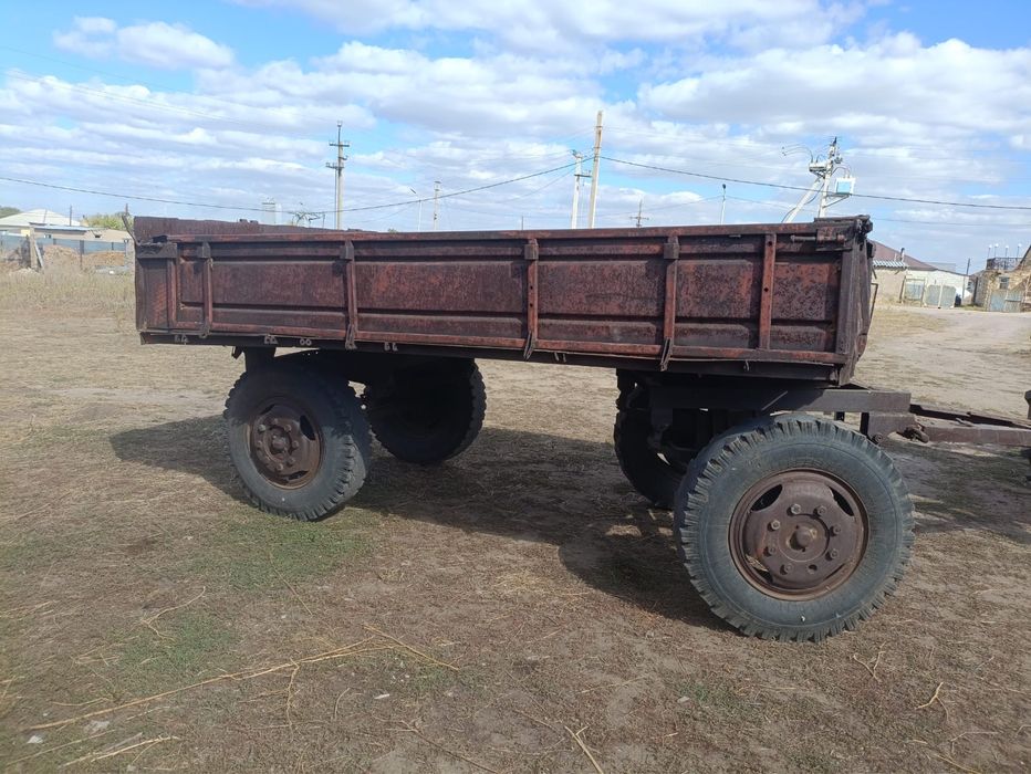 Продам бортовой прицеп