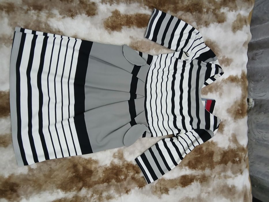 Продам  платья в хорошем состоянии.