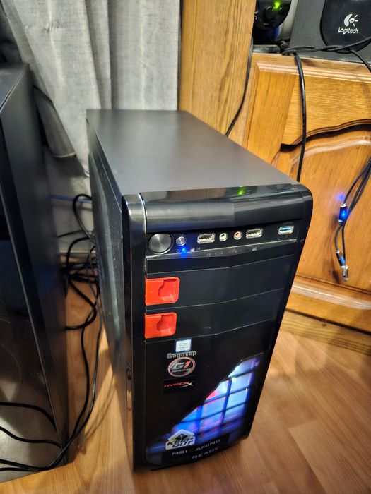 Vând unitate Pc DDR4 6600K placa video 4 gb Ssd Hdd